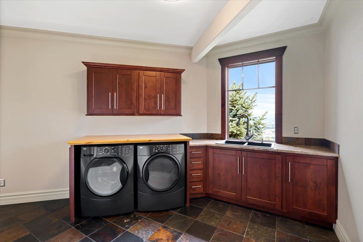 341 N Legend Tree Dr