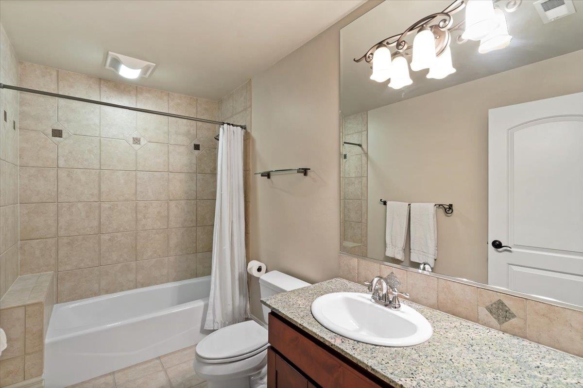 341 N Legend Tree Dr