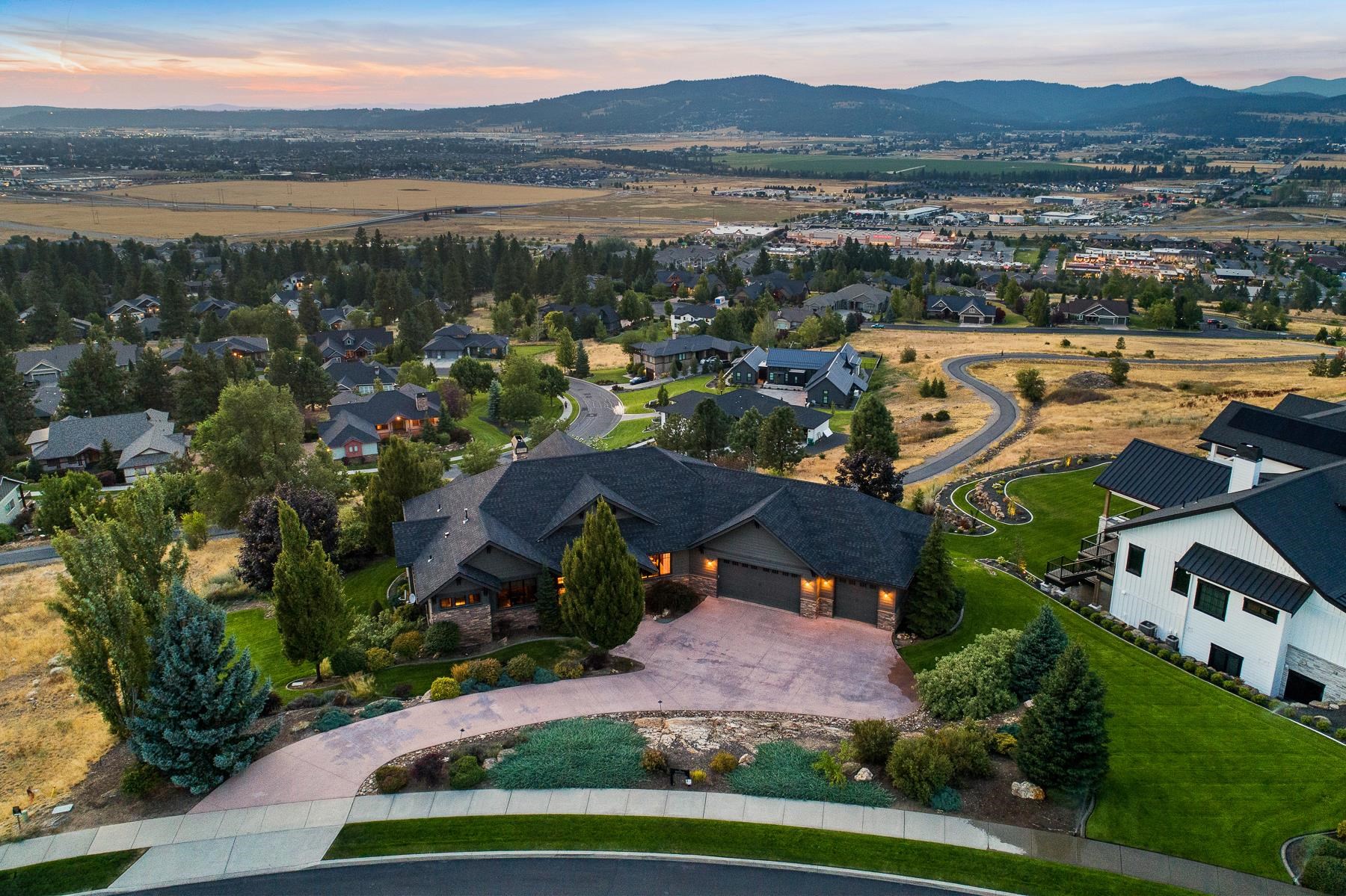 341 N Legend Tree Dr