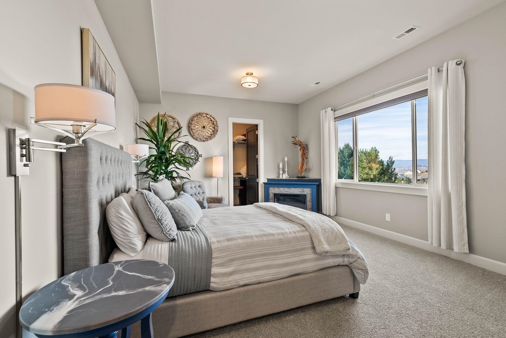 125 N Legend Tree Dr