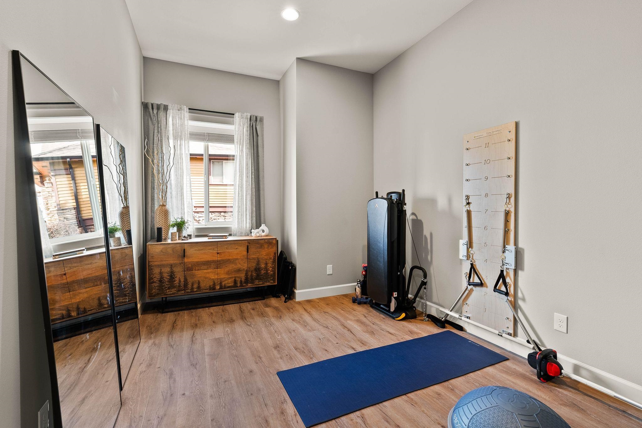 125 N Legend Tree Dr