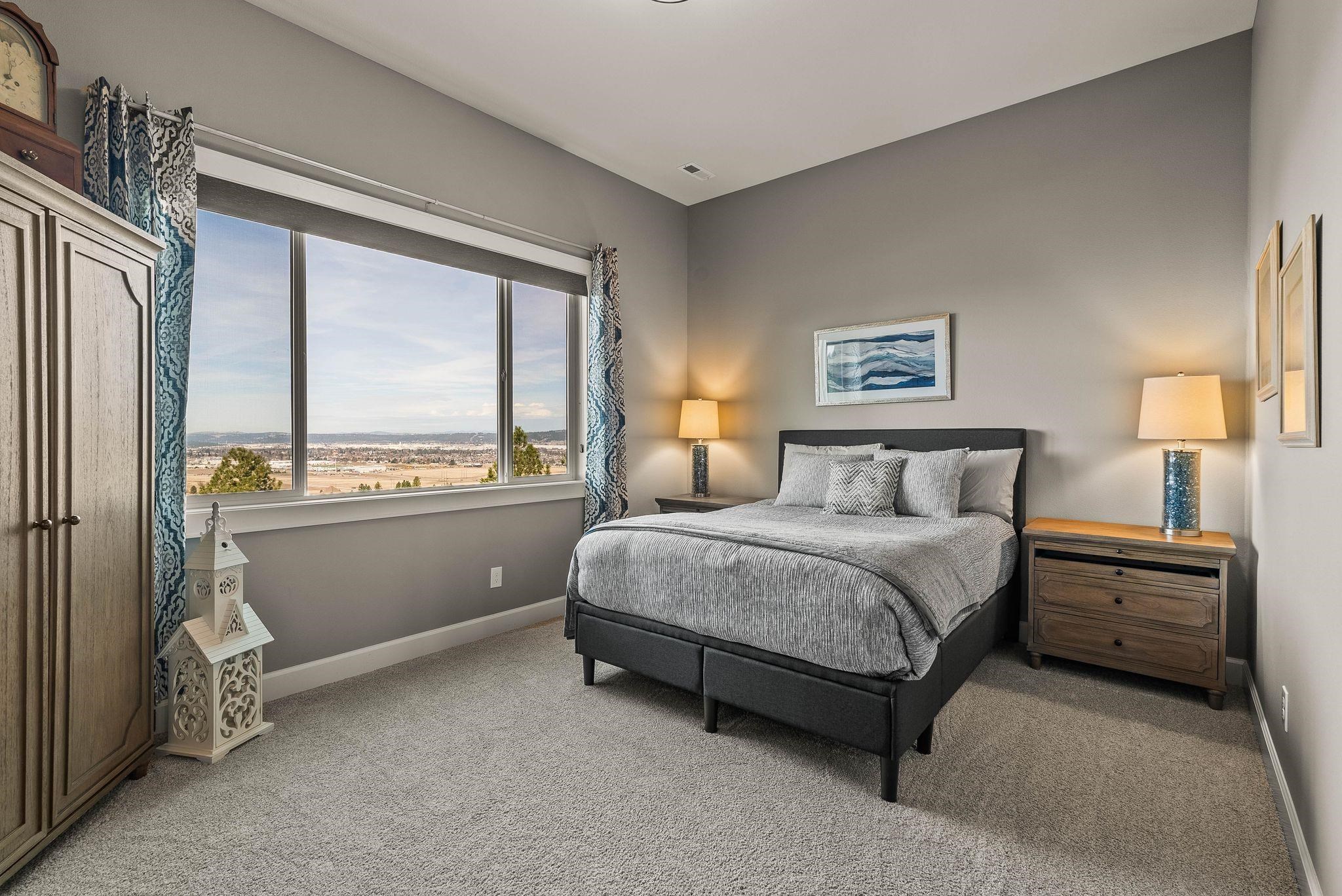 125 N Legend Tree Dr