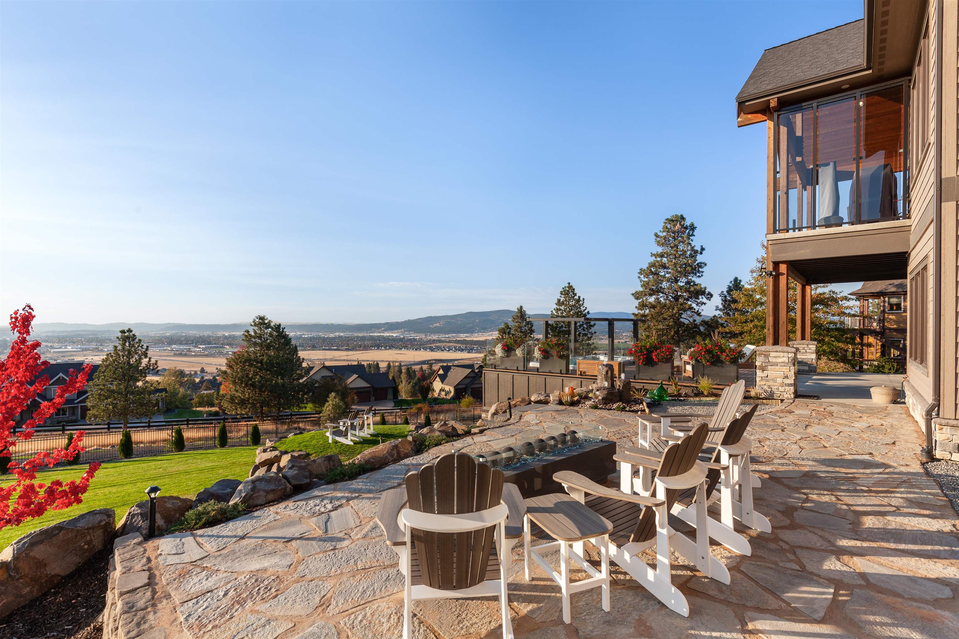 125 N Legend Tree Dr