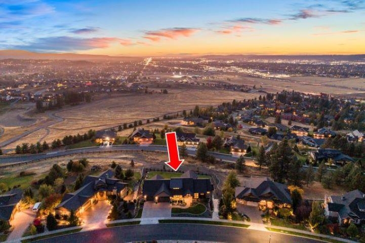 125 N Legend Tree Dr