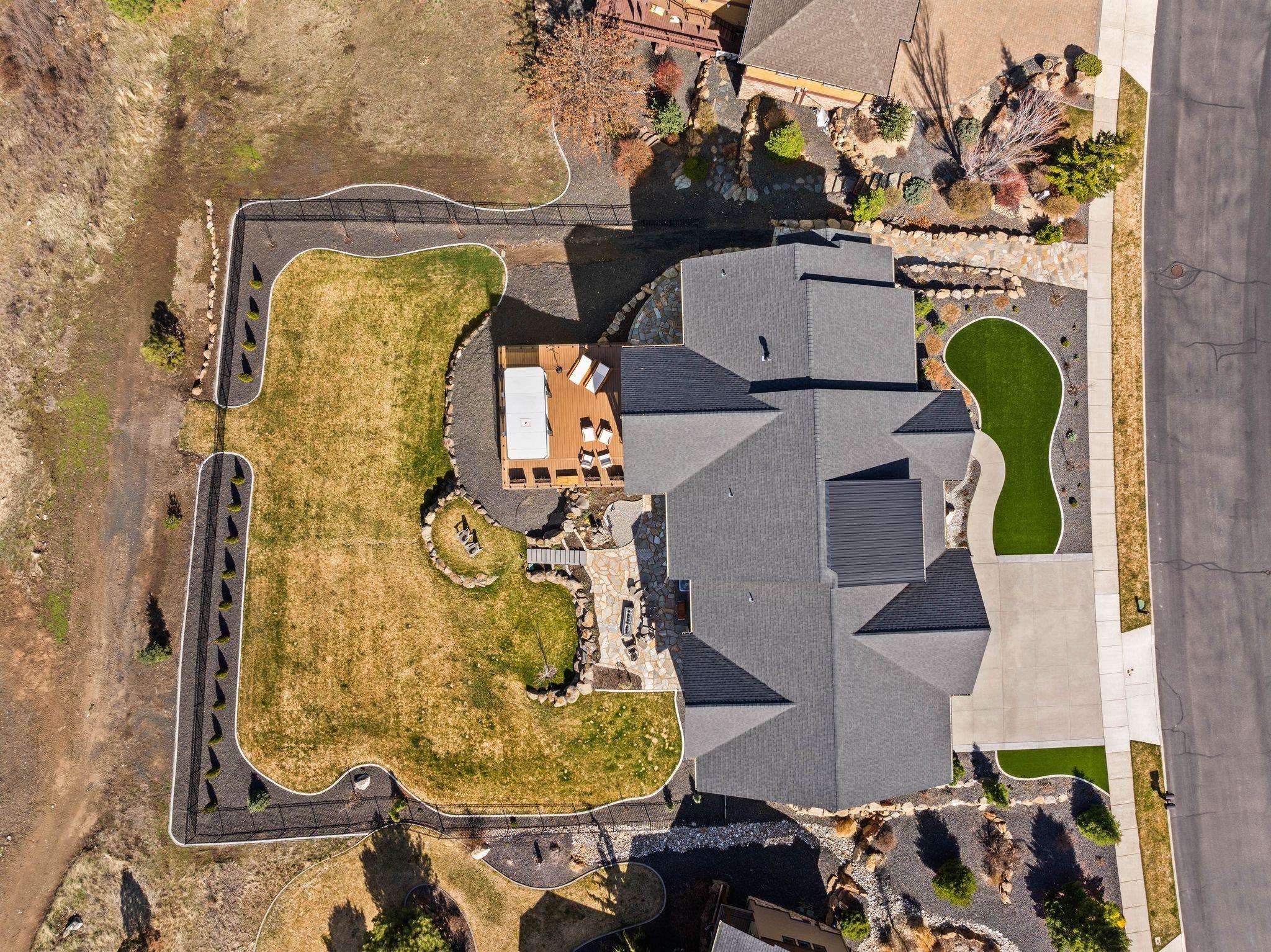 125 N Legend Tree Dr