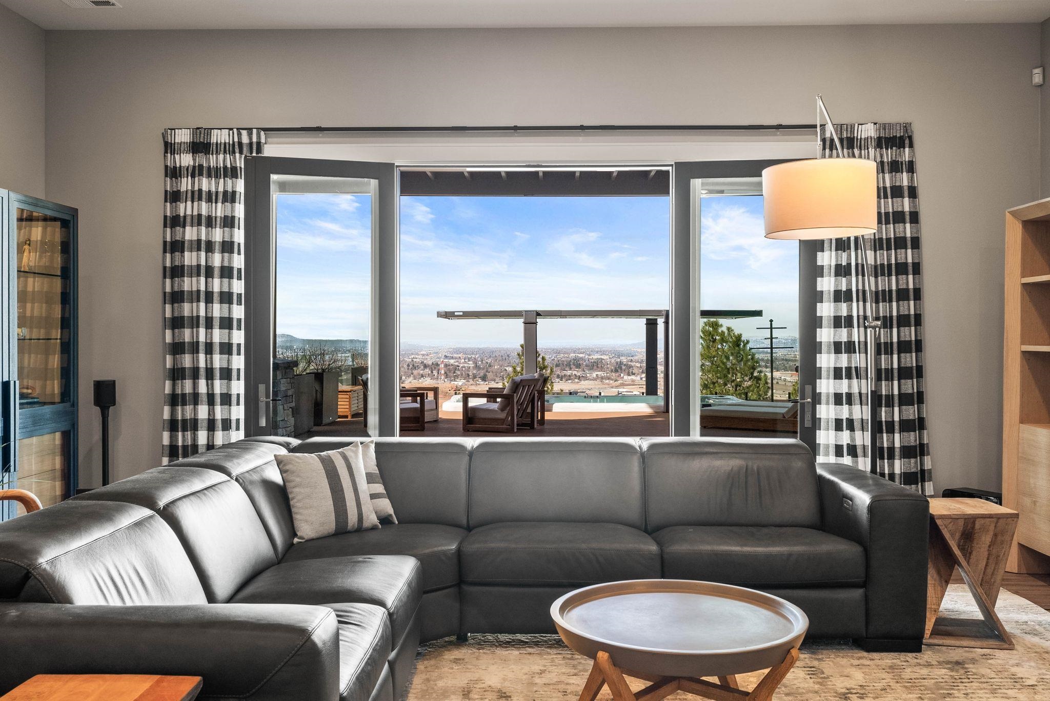 125 N Legend Tree Dr