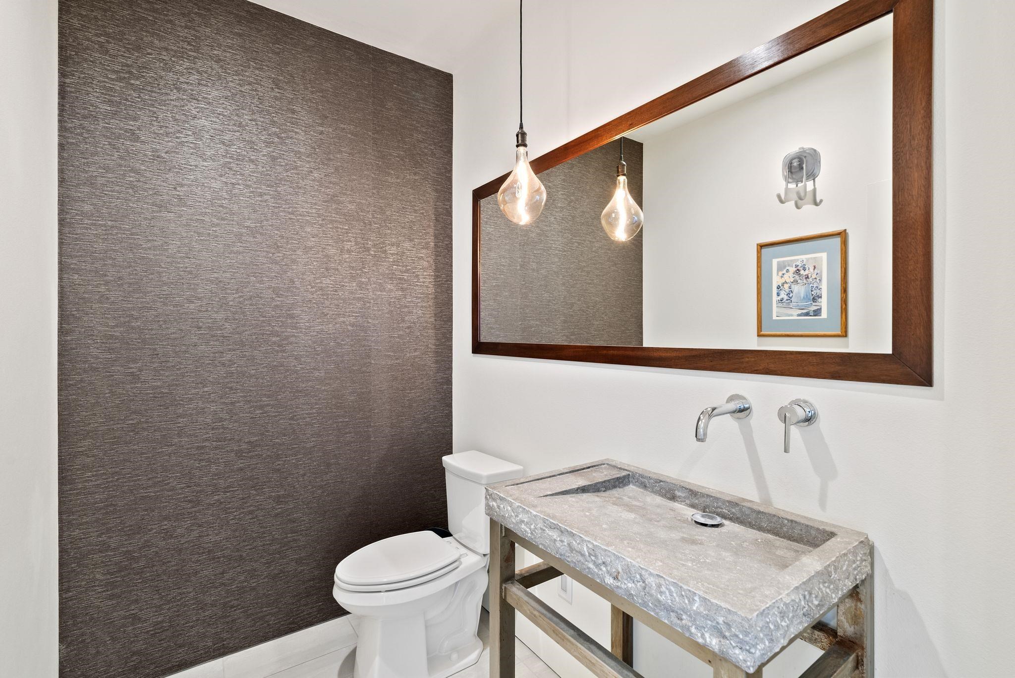 160 N Legend Tree Dr