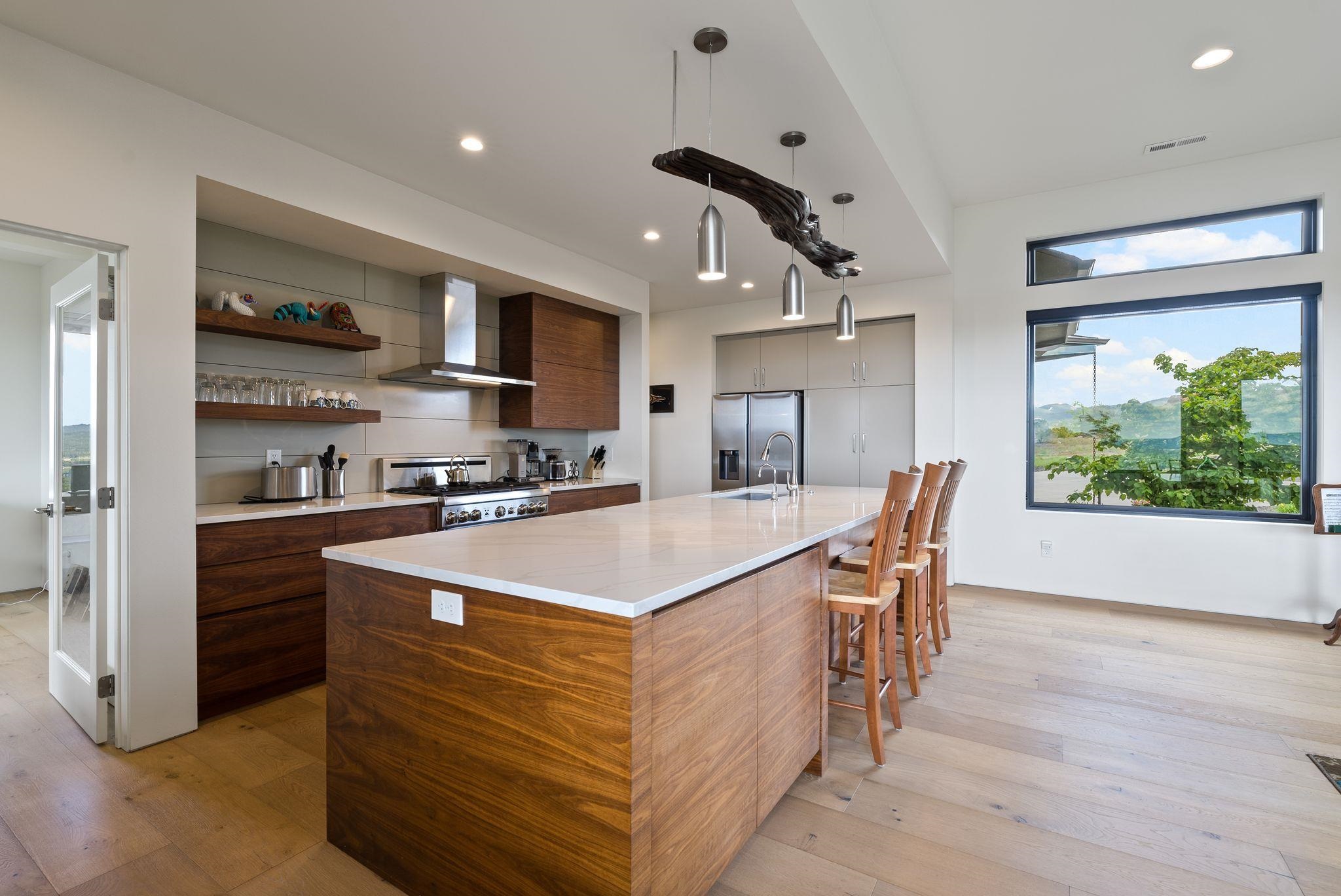 160 N Legend Tree Dr