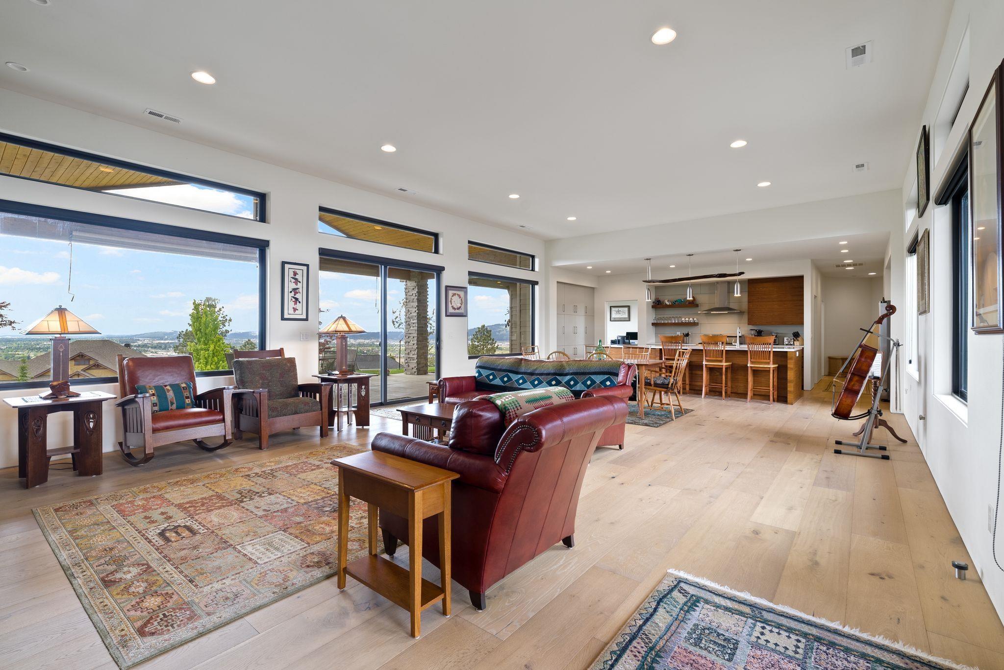 160 N Legend Tree Dr