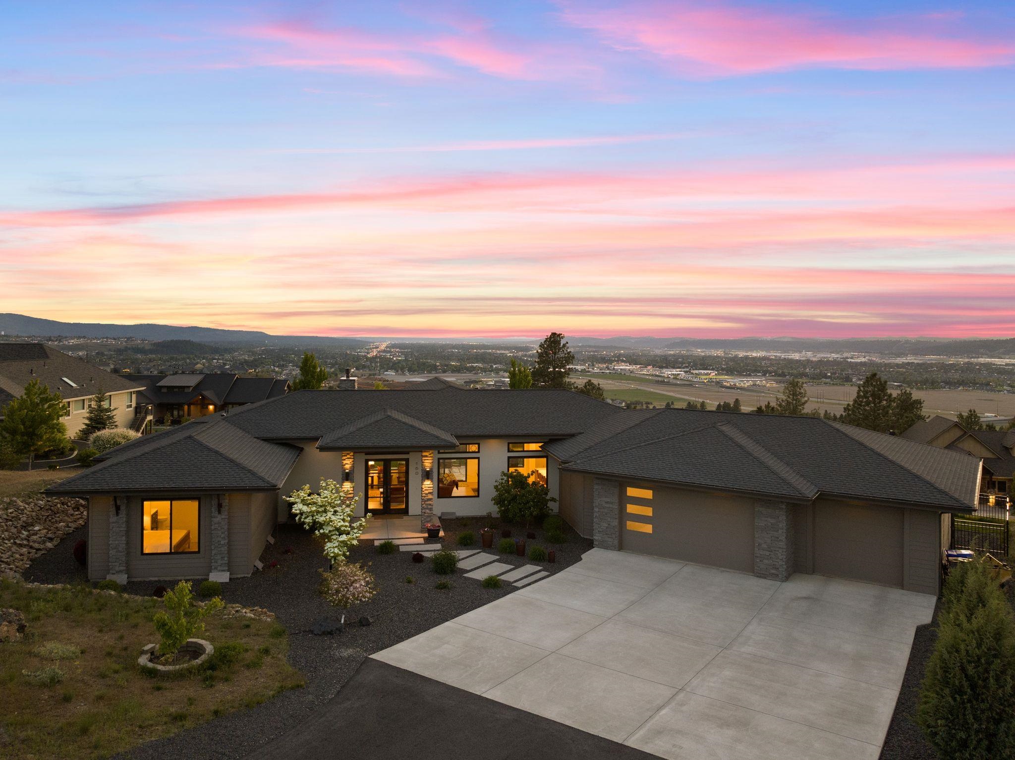 160 N Legend Tree Dr