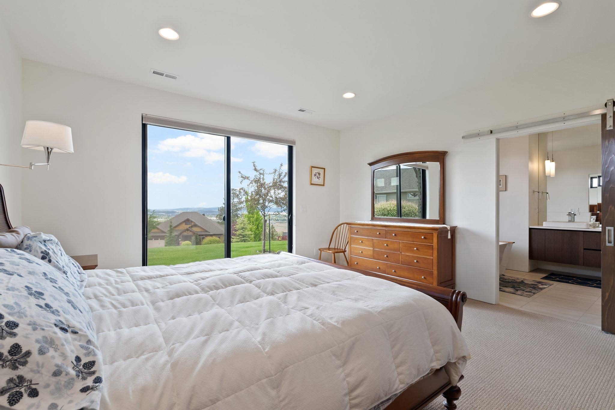 160 N Legend Tree Dr