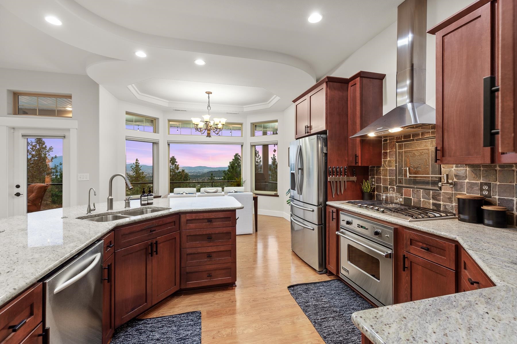 10309 N Lookout View Ln