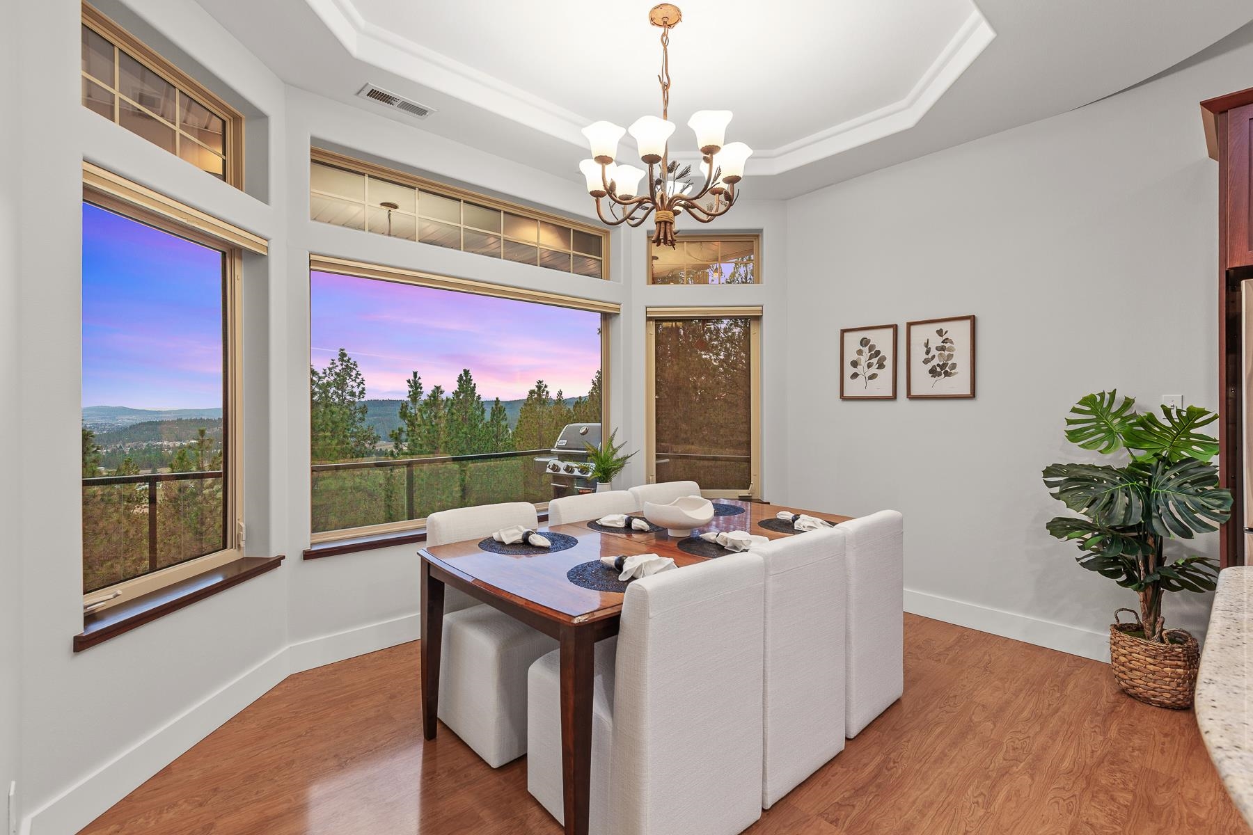 10309 N Lookout View Ln