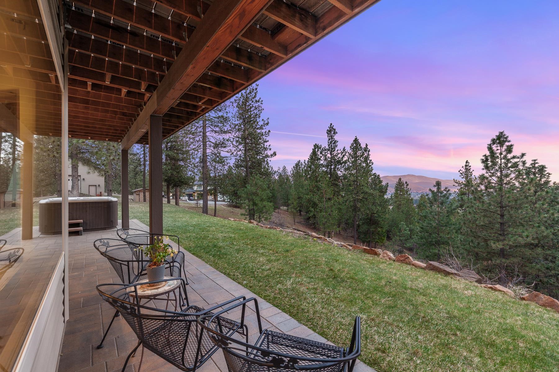 10309 N Lookout View Ln