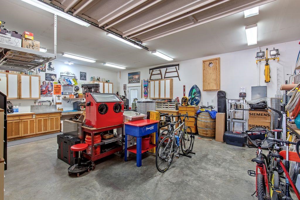 10309 N Lookout View Ln