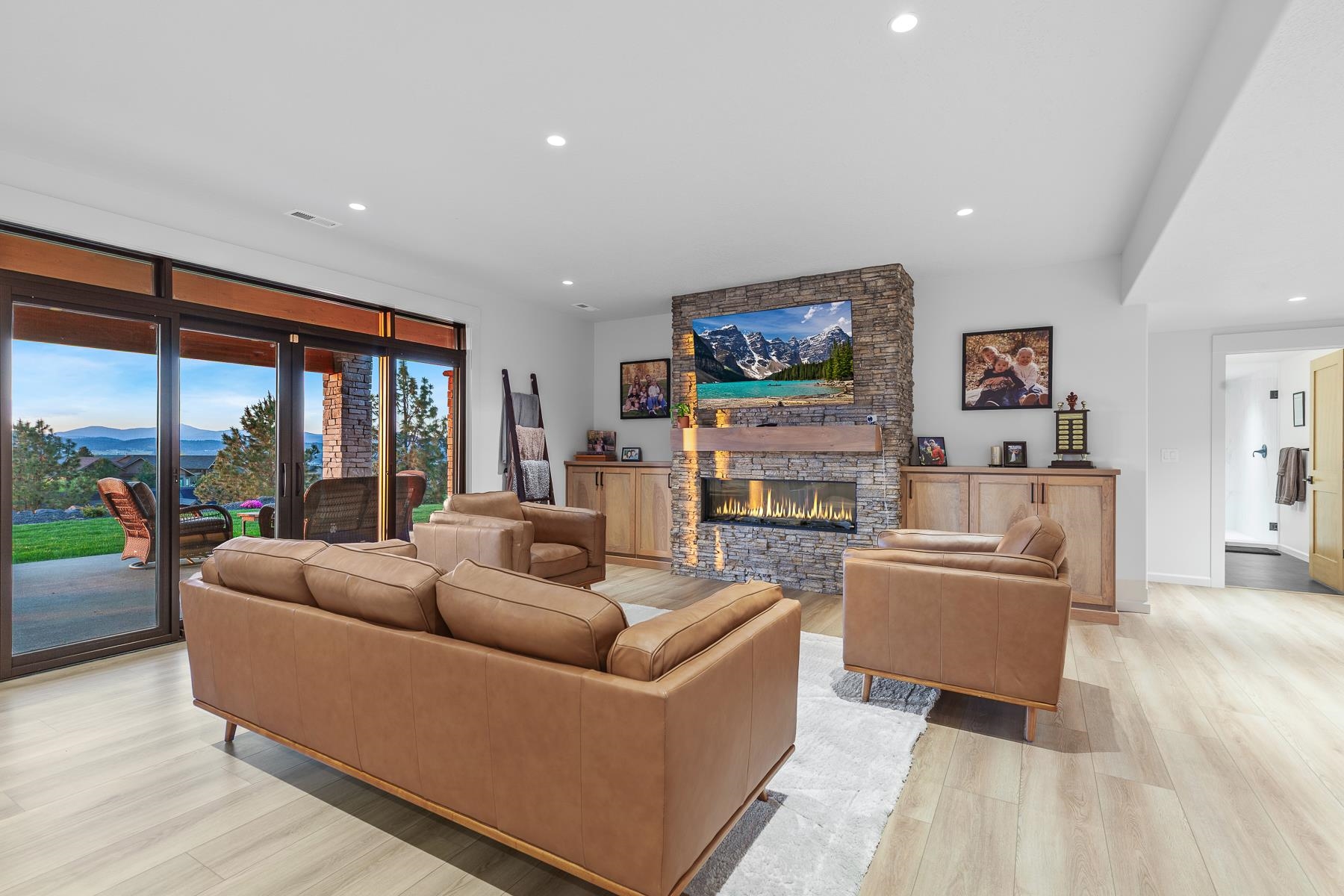 22175 E Bennett Ln