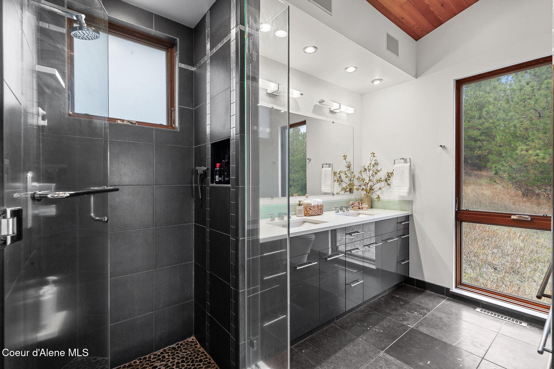 8014 W FOREVER VIEW DR, Coeur d'Alene