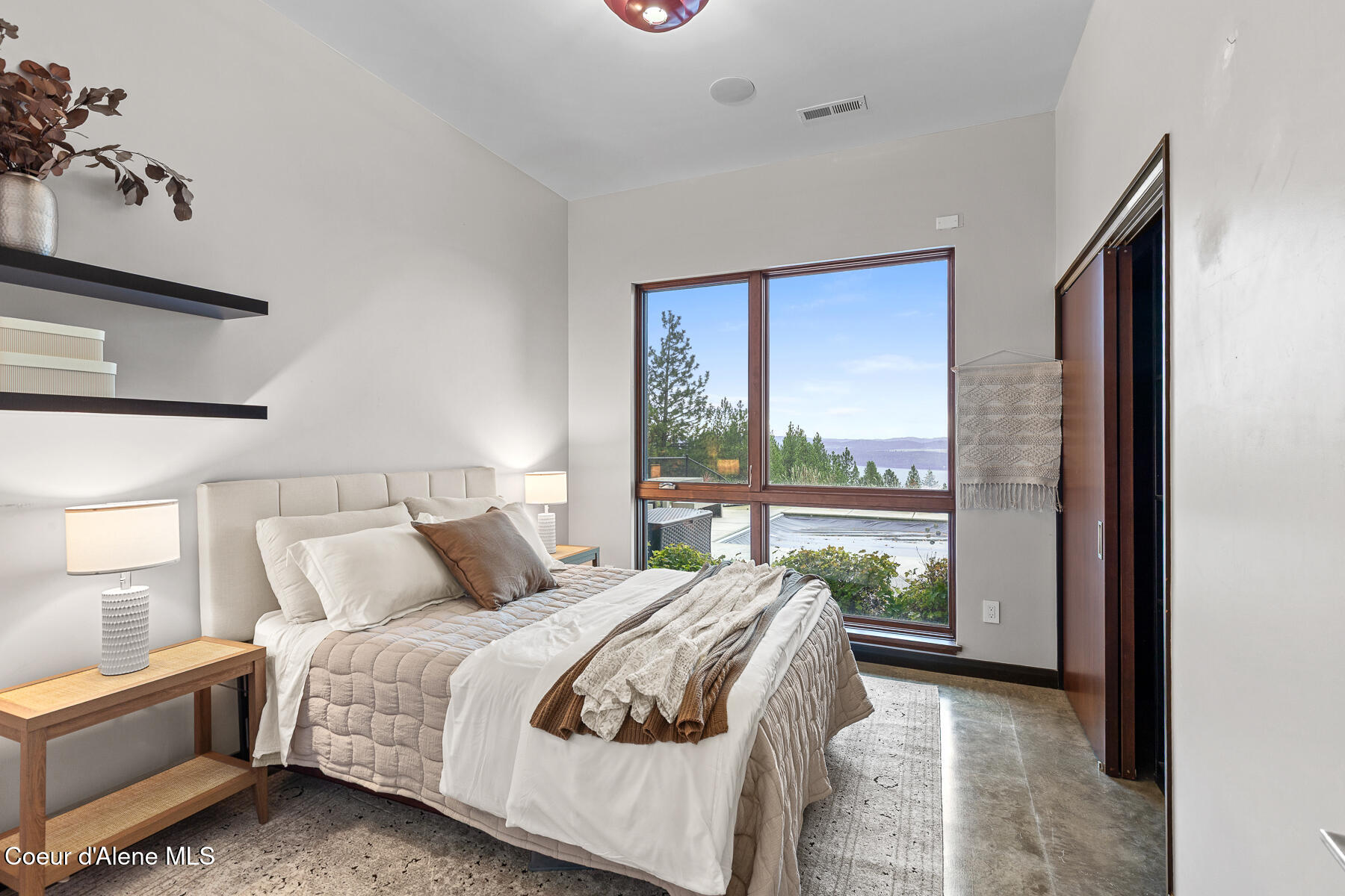 8014 W FOREVER VIEW DR, Coeur d'Alene