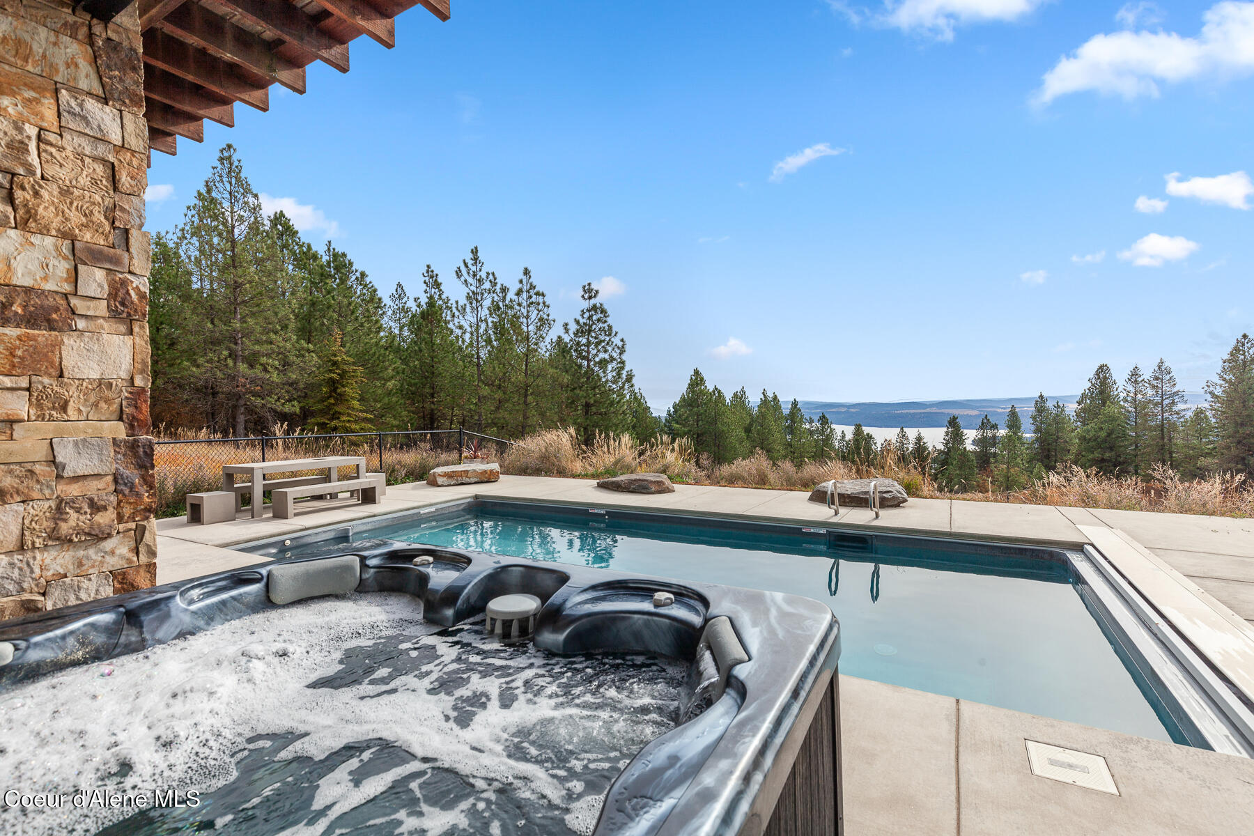 8014 W FOREVER VIEW DR, Coeur d'Alene