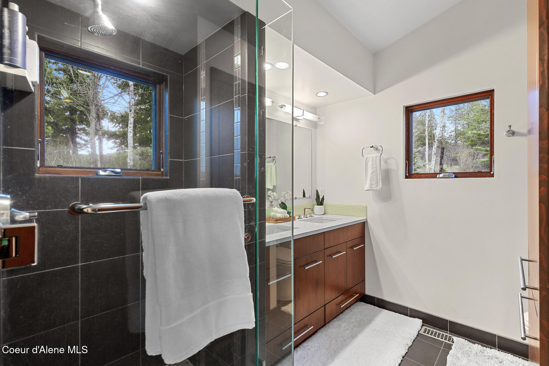 8014 W FOREVER VIEW DR, Coeur d'Alene