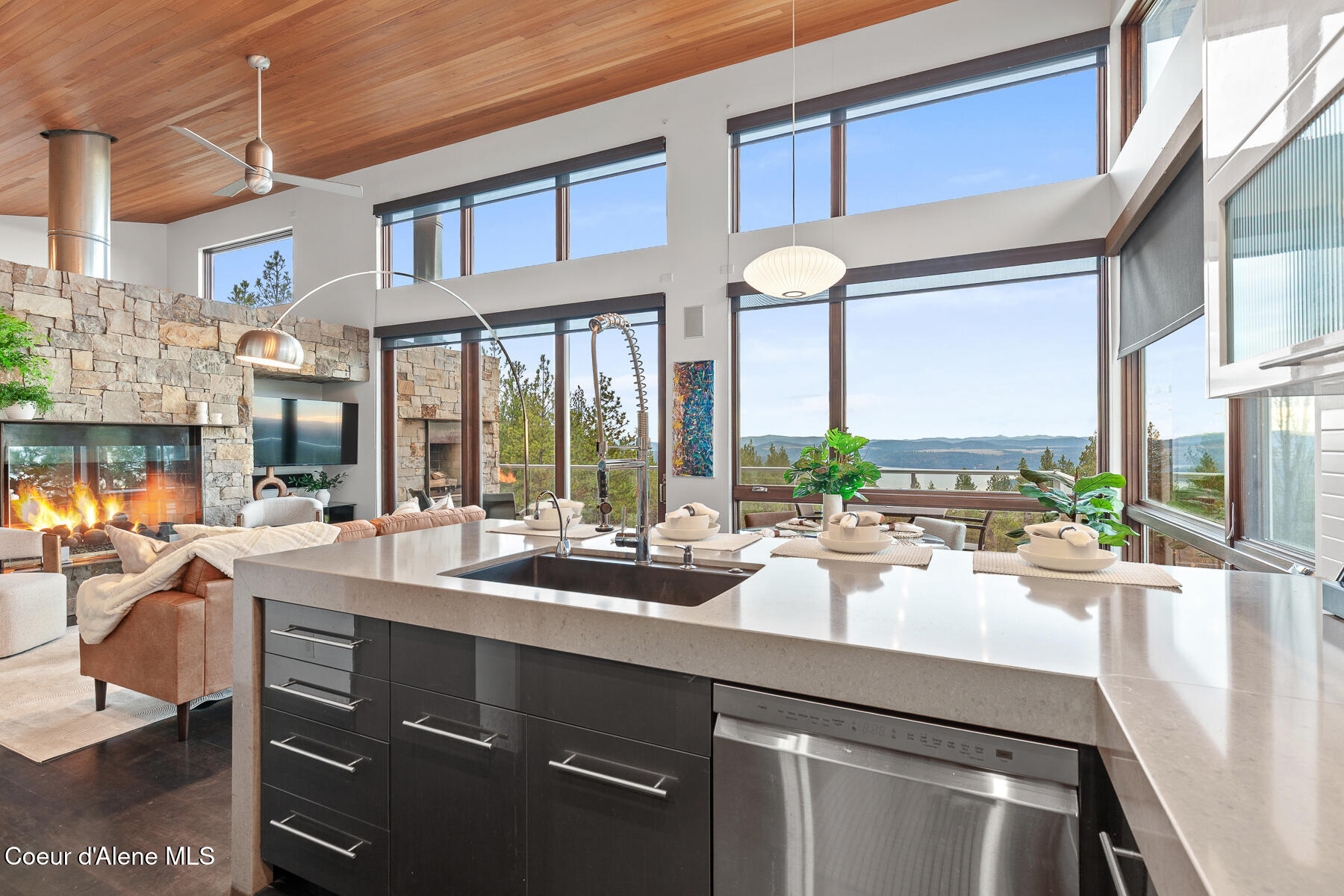 8014 W FOREVER VIEW DR, Coeur d'Alene