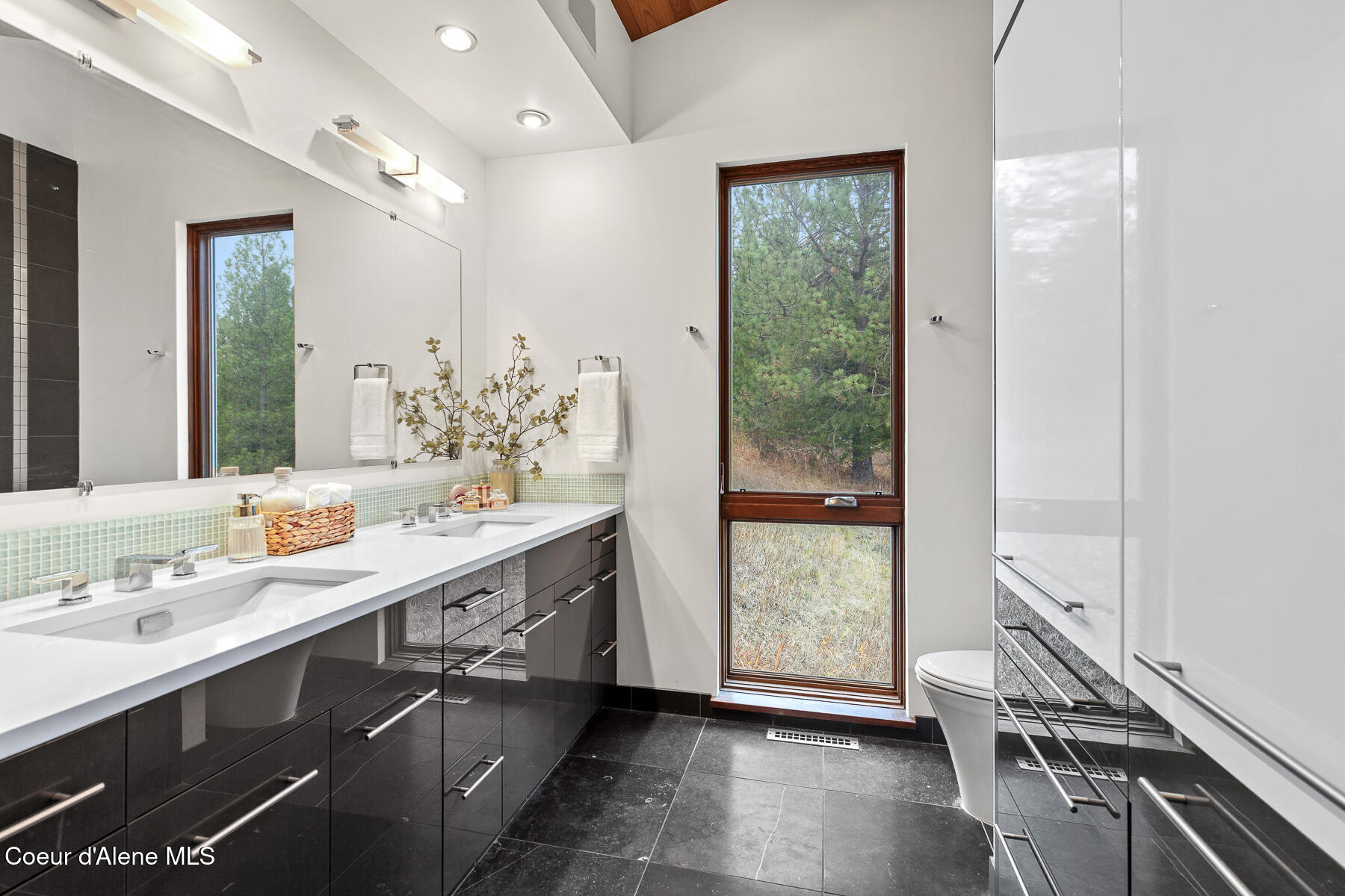 8014 W FOREVER VIEW DR, Coeur d'Alene