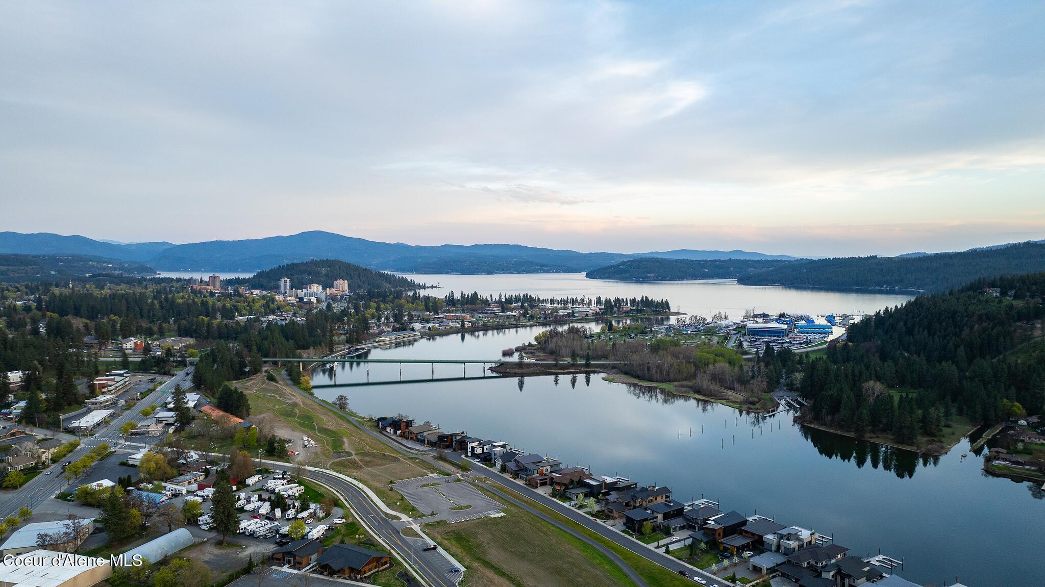 1579 W Riverstone DR, UNIT 301, Coeur d'Alene Unit: UNIT 301