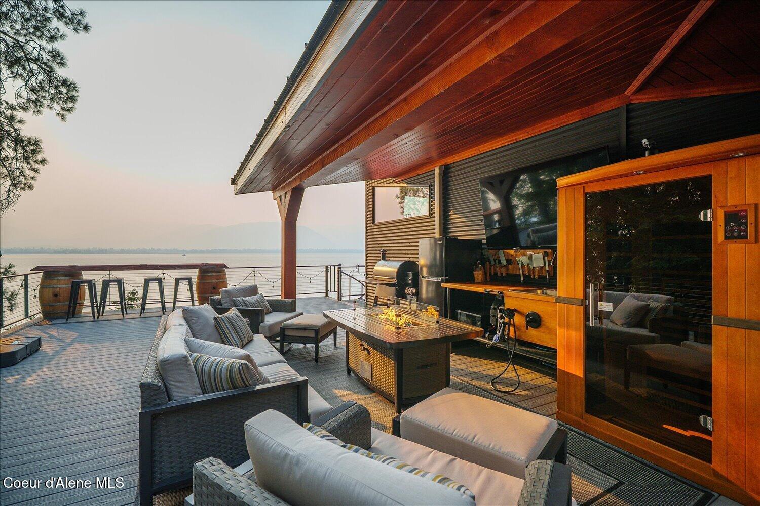 3753 Bottle Bay RD