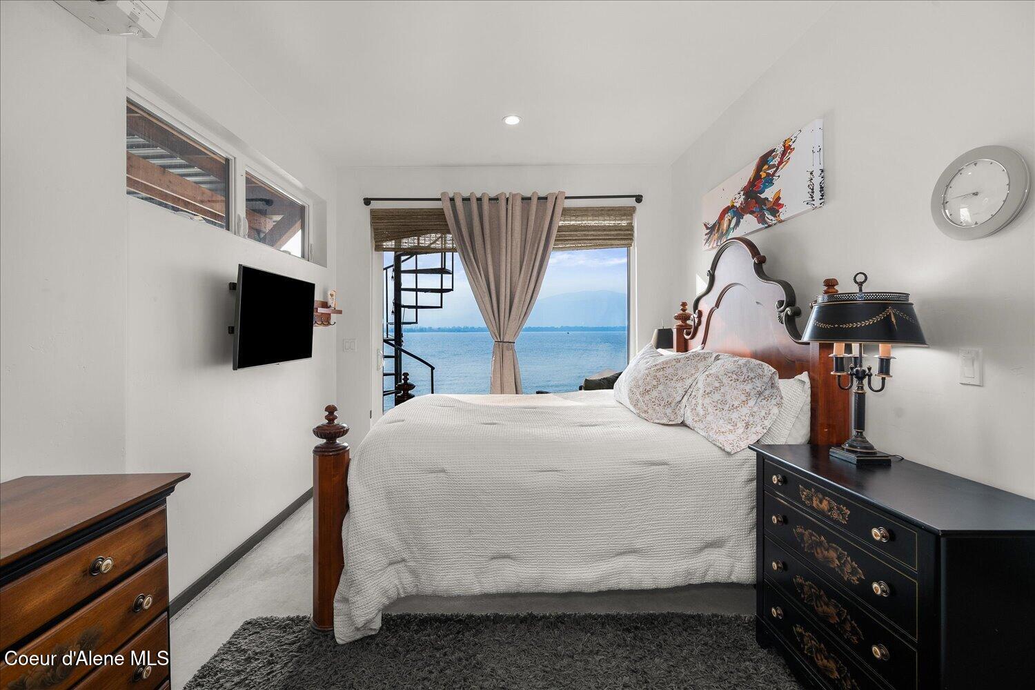 3753 Bottle Bay RD