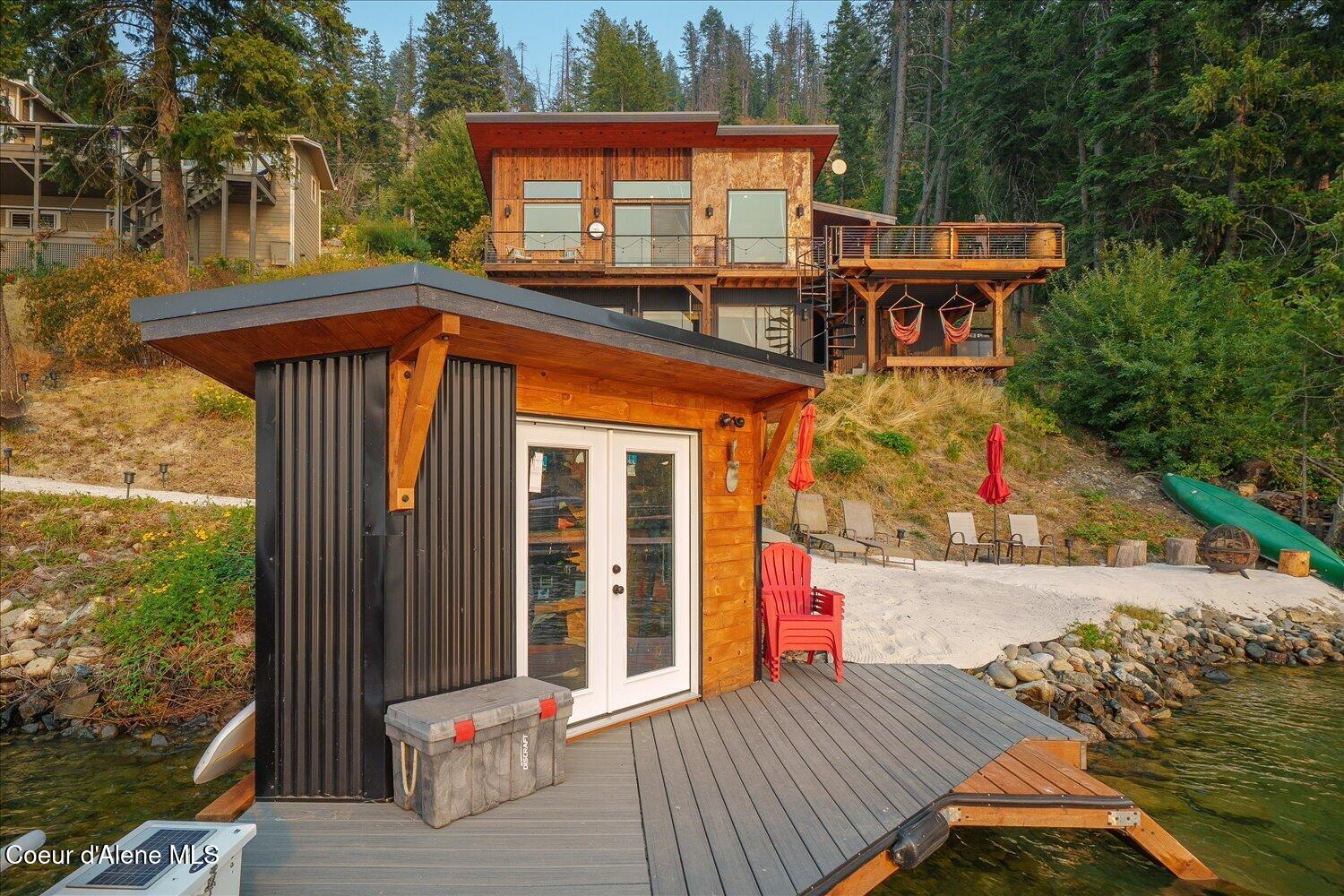 3753 Bottle Bay RD