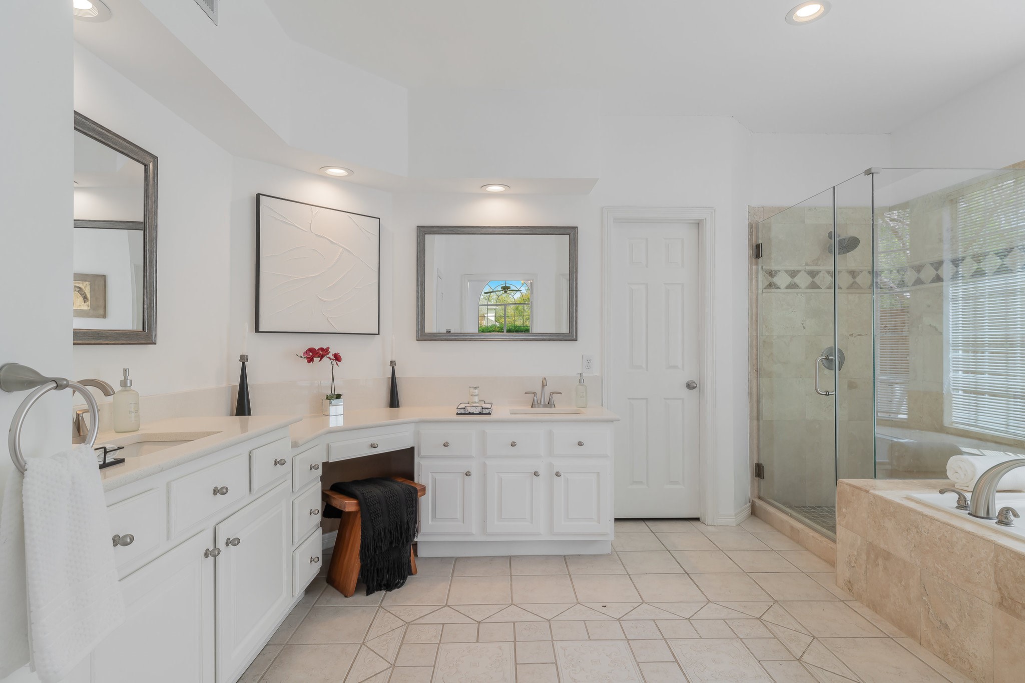 4421 Turnberry Court