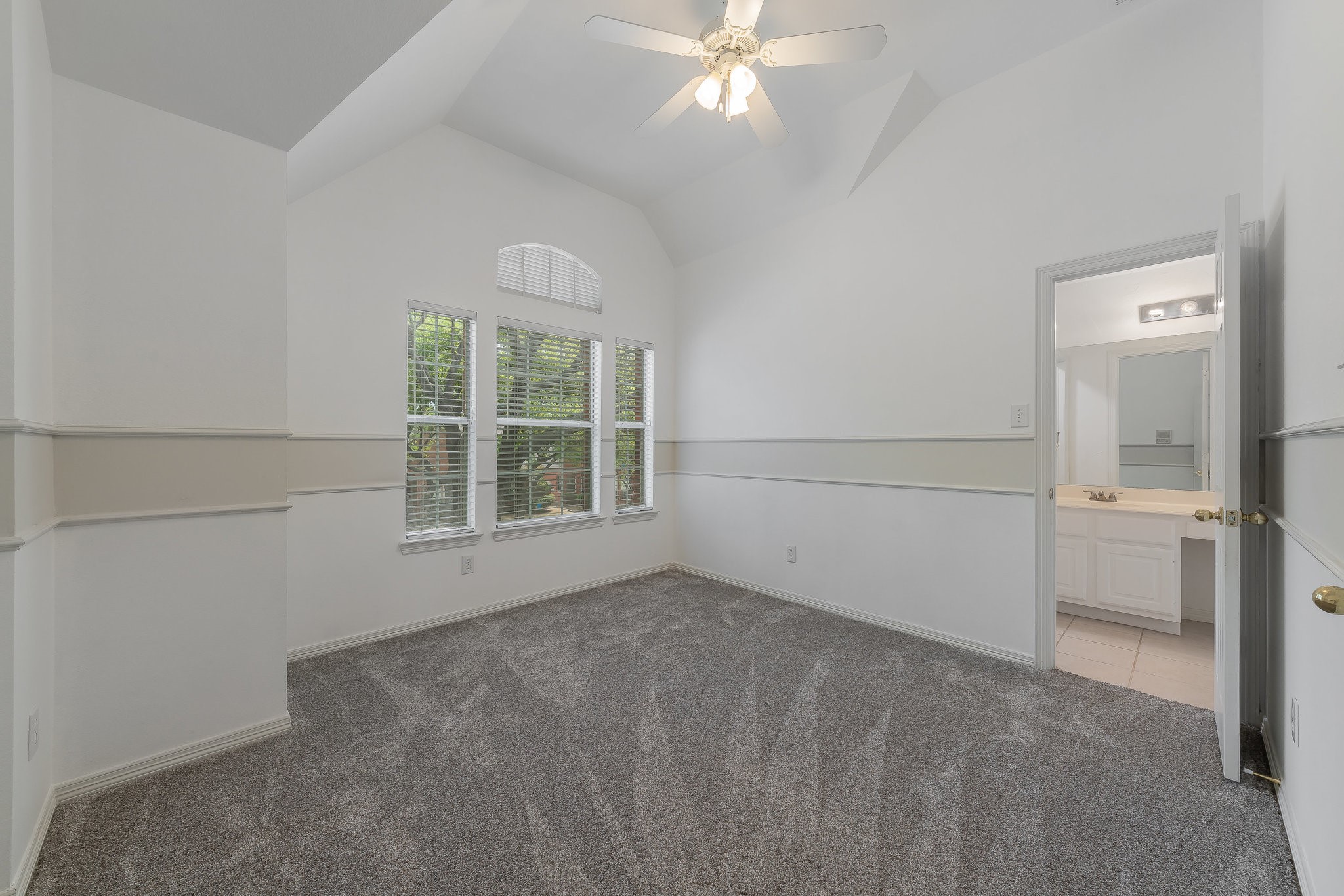 4421 Turnberry Court