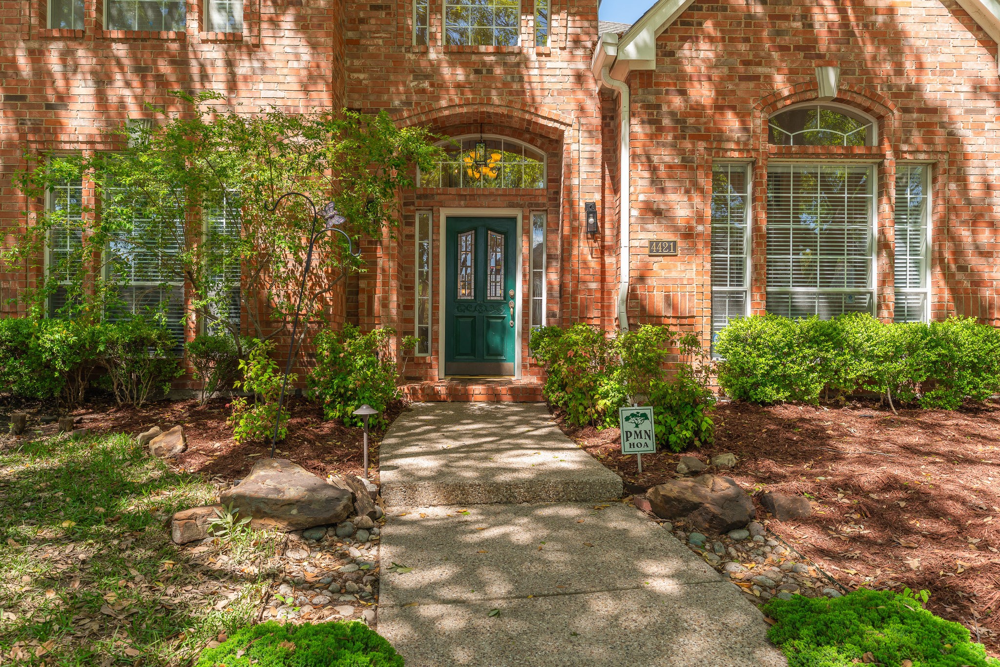 4421 Turnberry Court