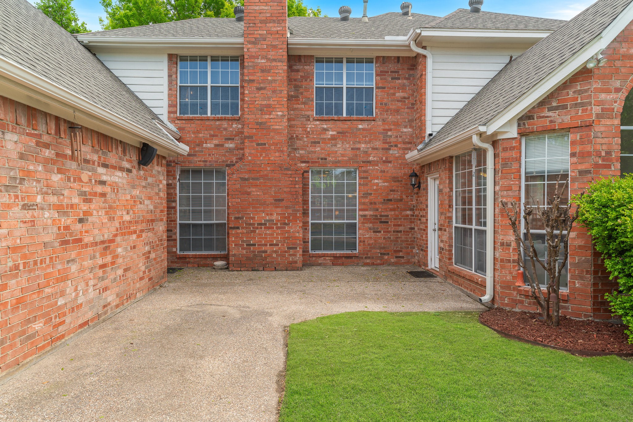 4421 Turnberry Court