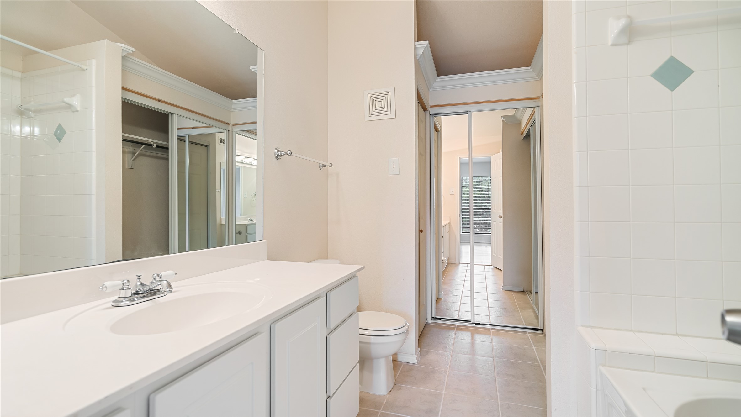3101 Townbluff Drive 524