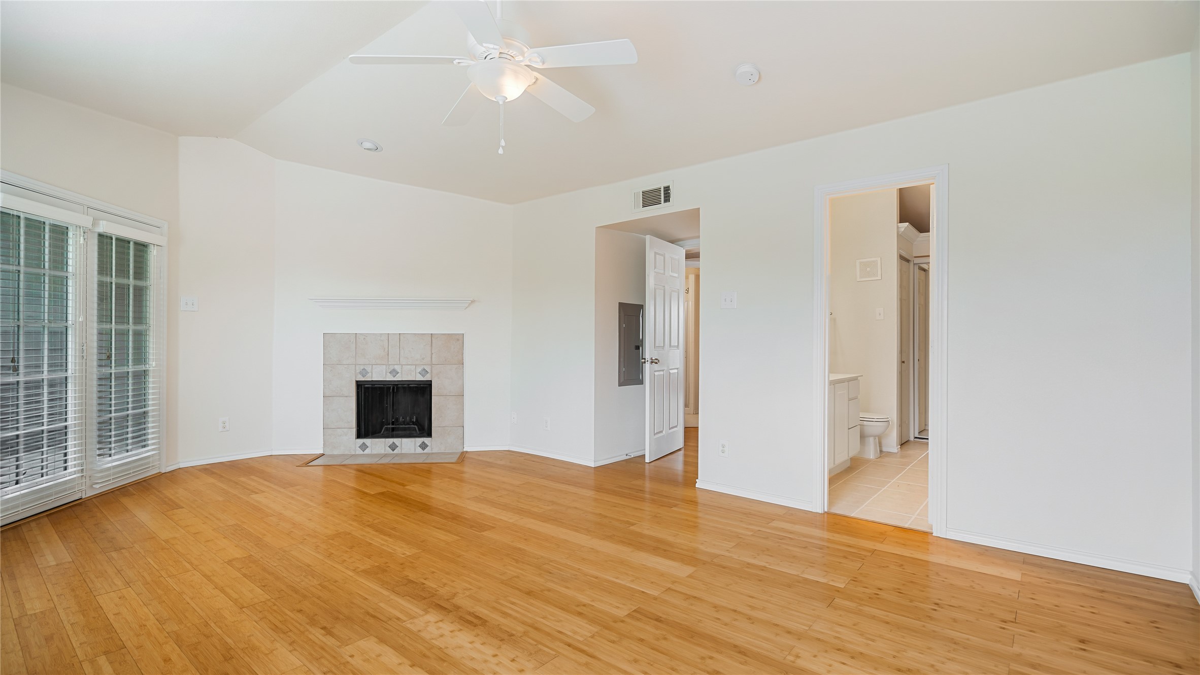 3101 Townbluff Drive 524