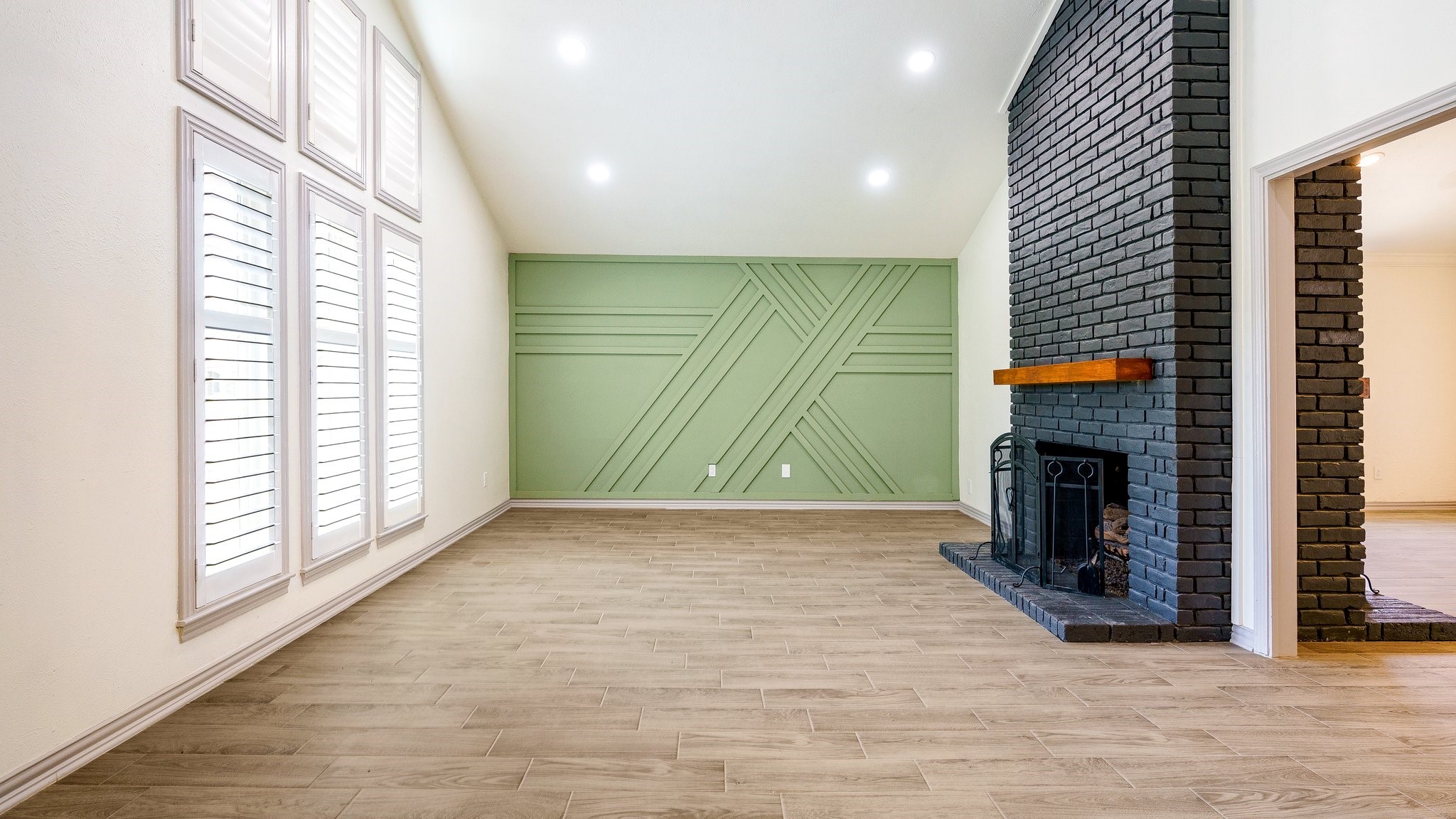 2616 Ellis Court