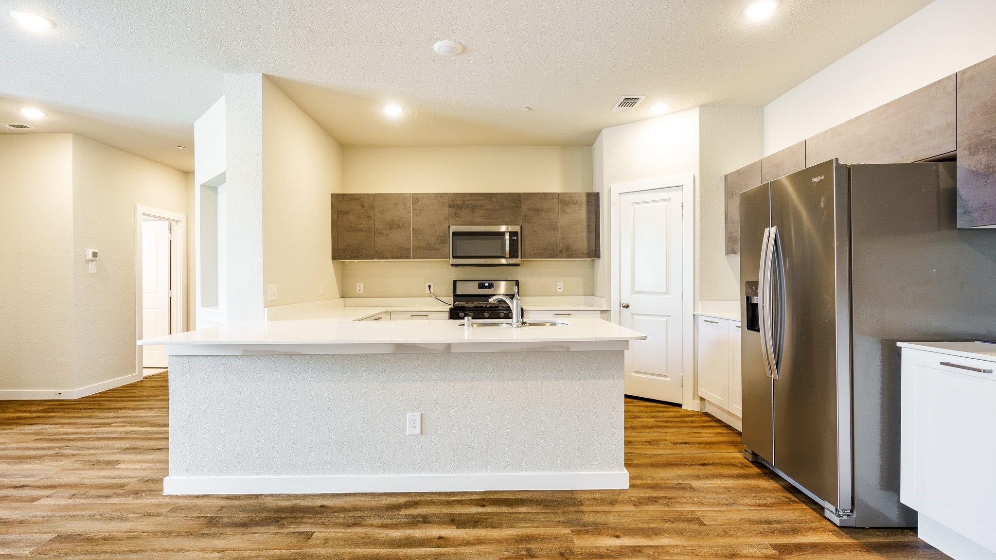 2420 Freshwater Lane