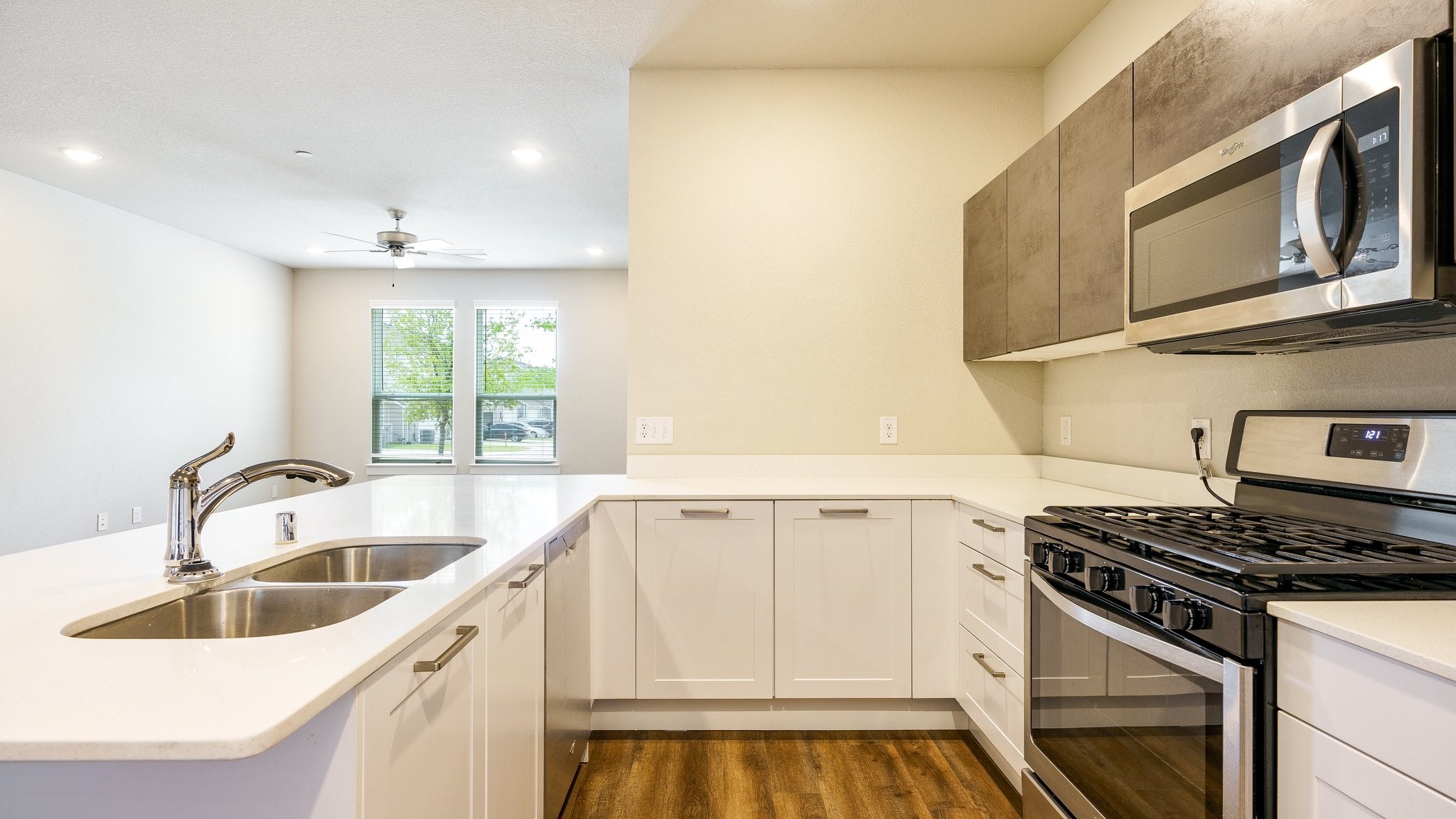 2420 Freshwater Lane