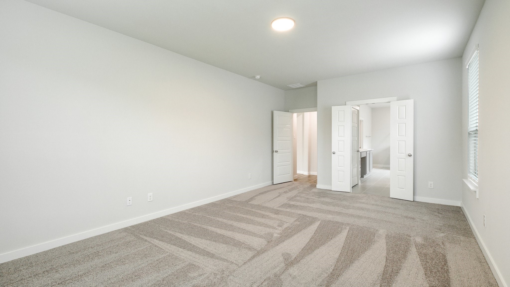 3815 Kenwood Drive