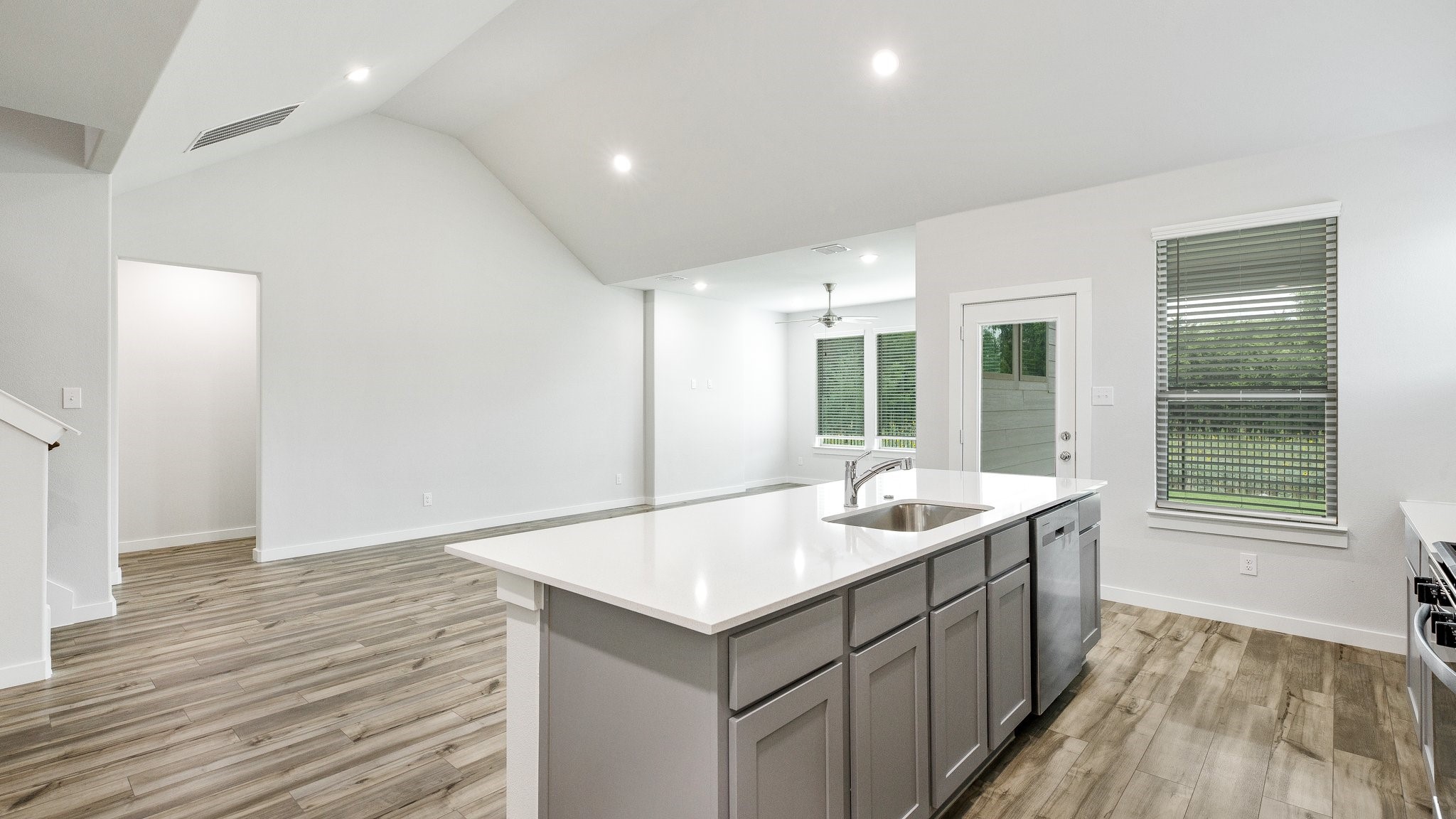 3815 Kenwood Drive