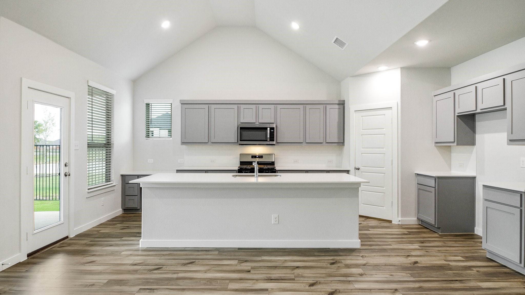 3815 Kenwood Drive