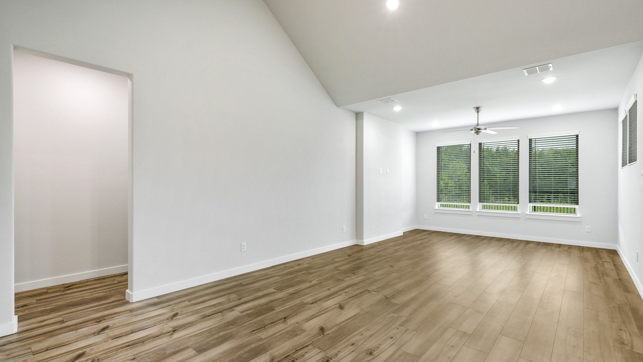 3815 Kenwood Drive