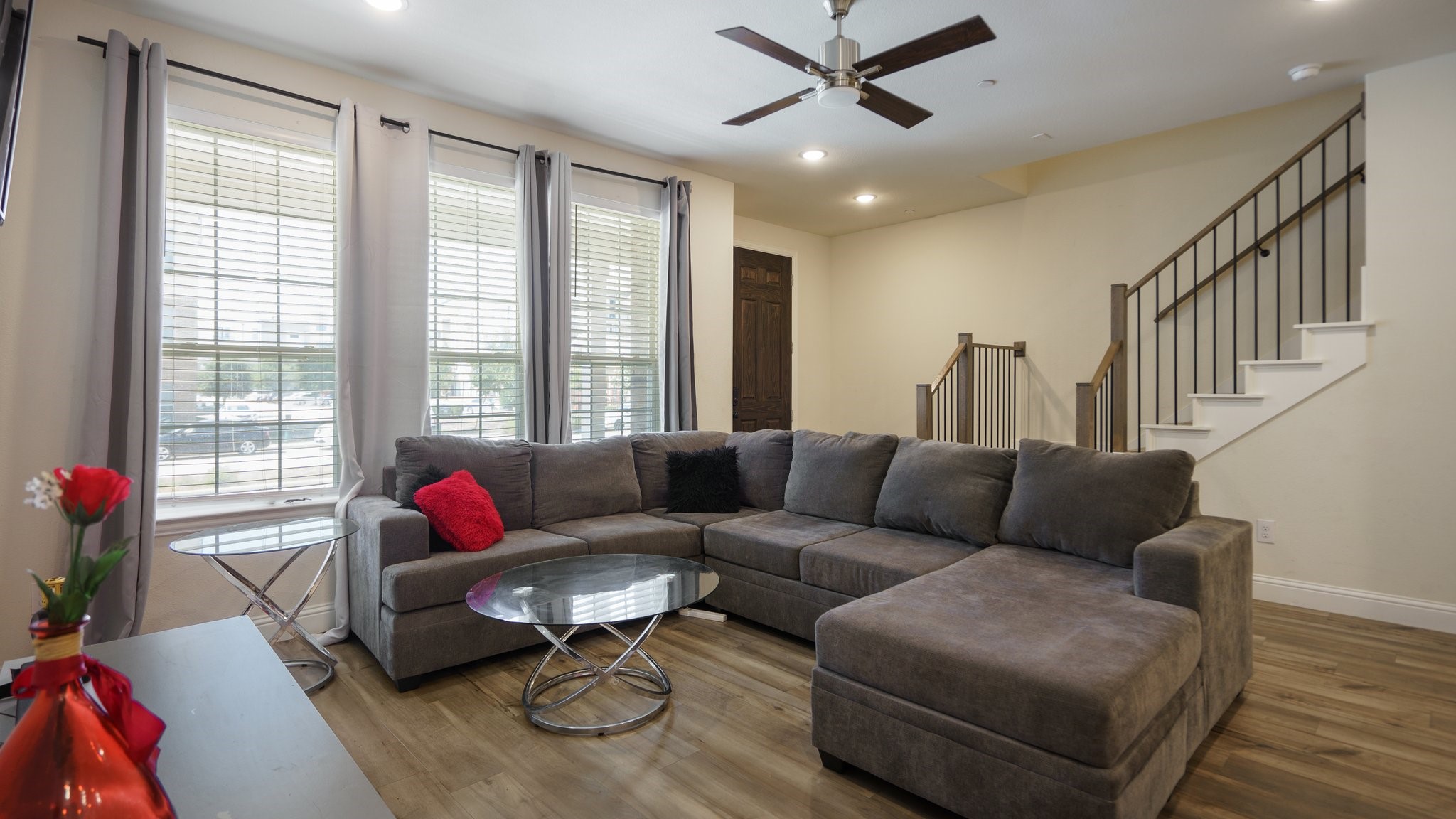 6152 Silverado Trail