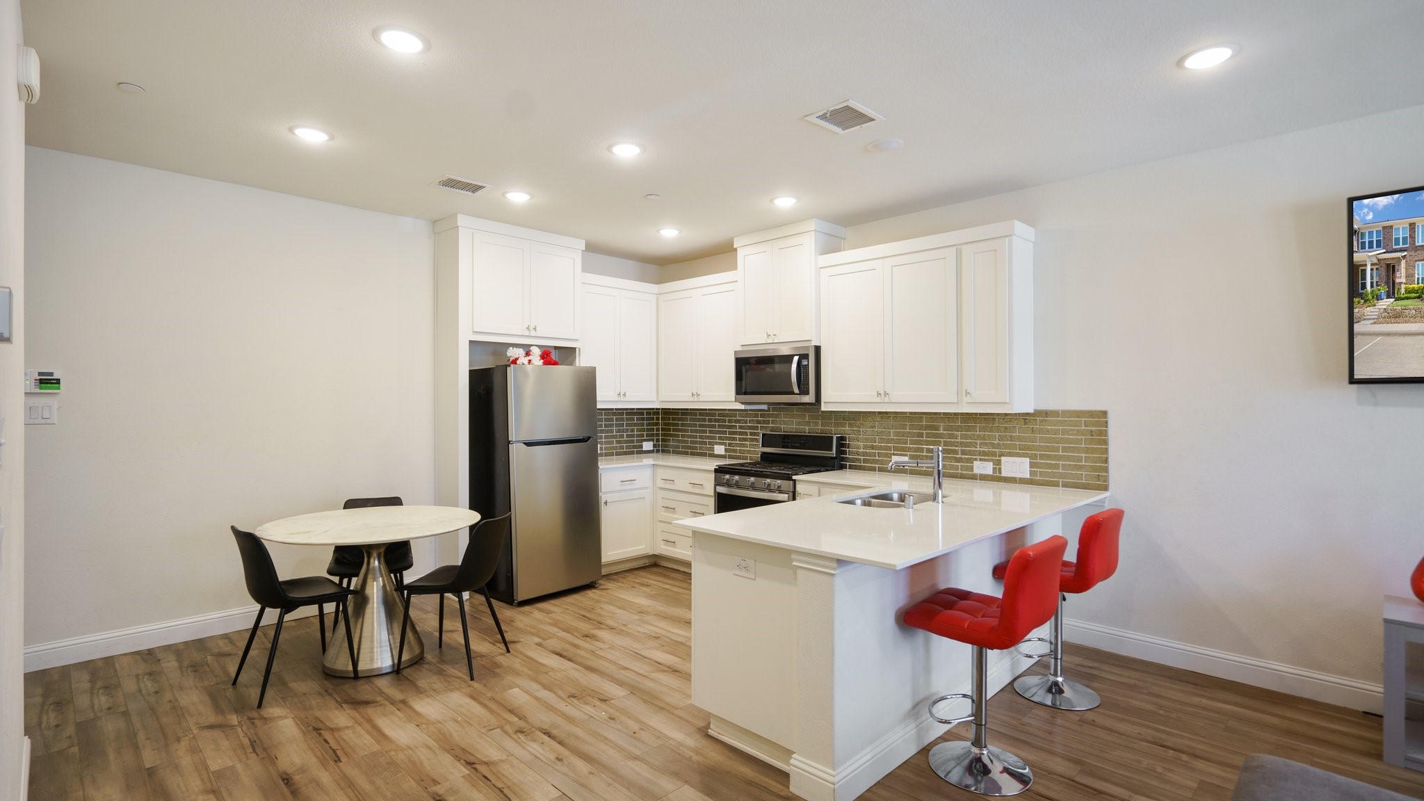 6152 Silverado Trail