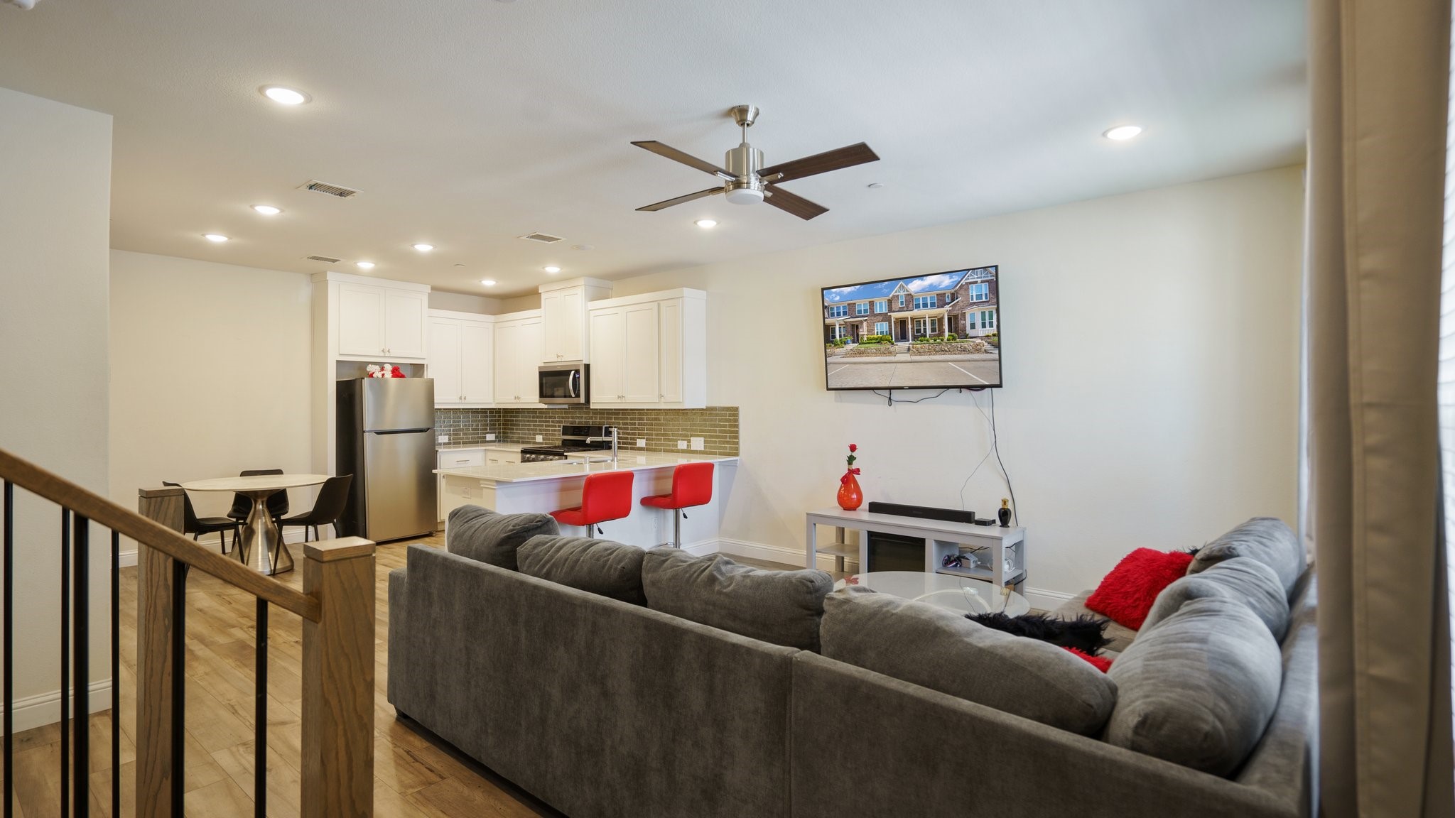 6152 Silverado Trail