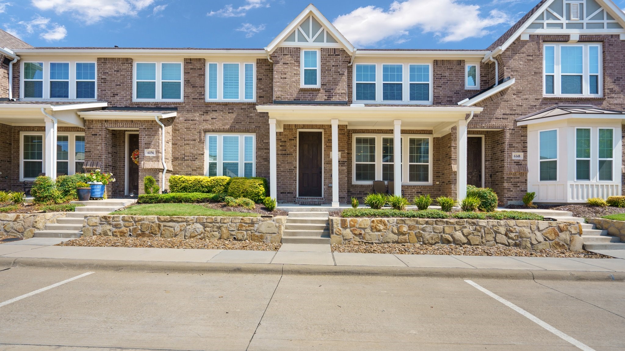 6152 Silverado Trail