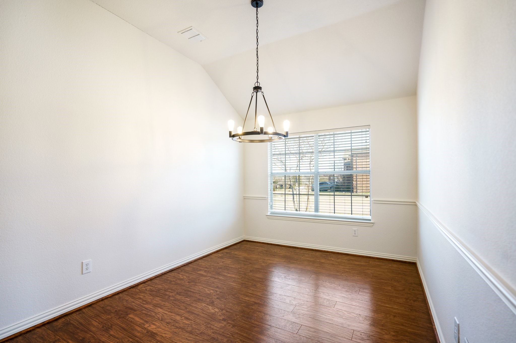 417 Connemara Trail