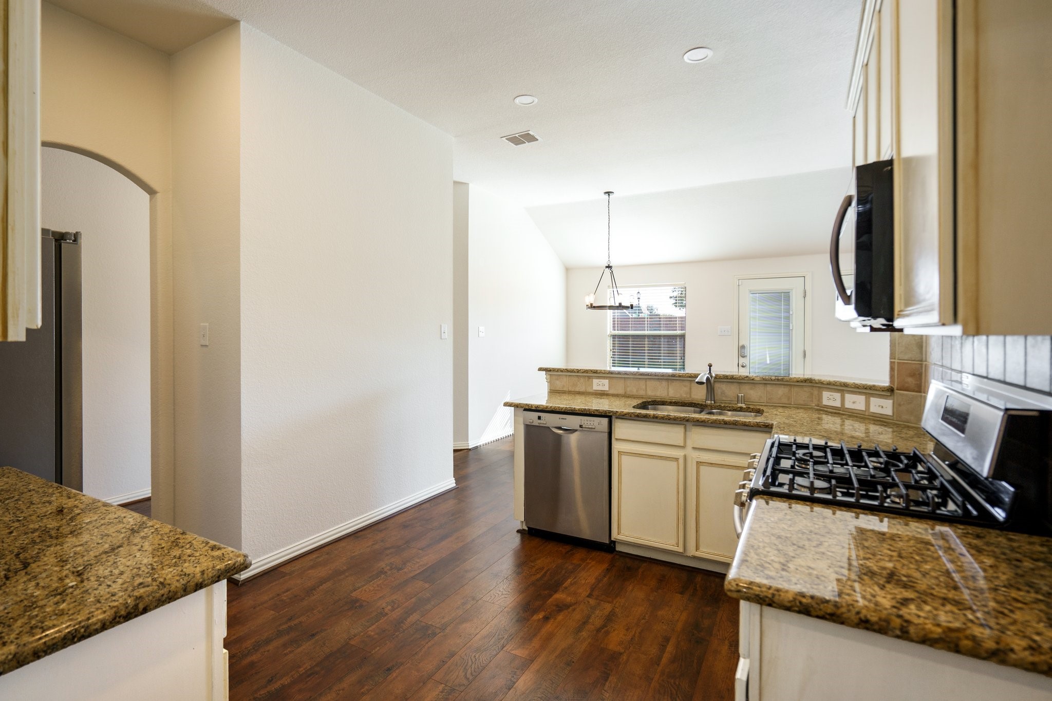417 Connemara Trail