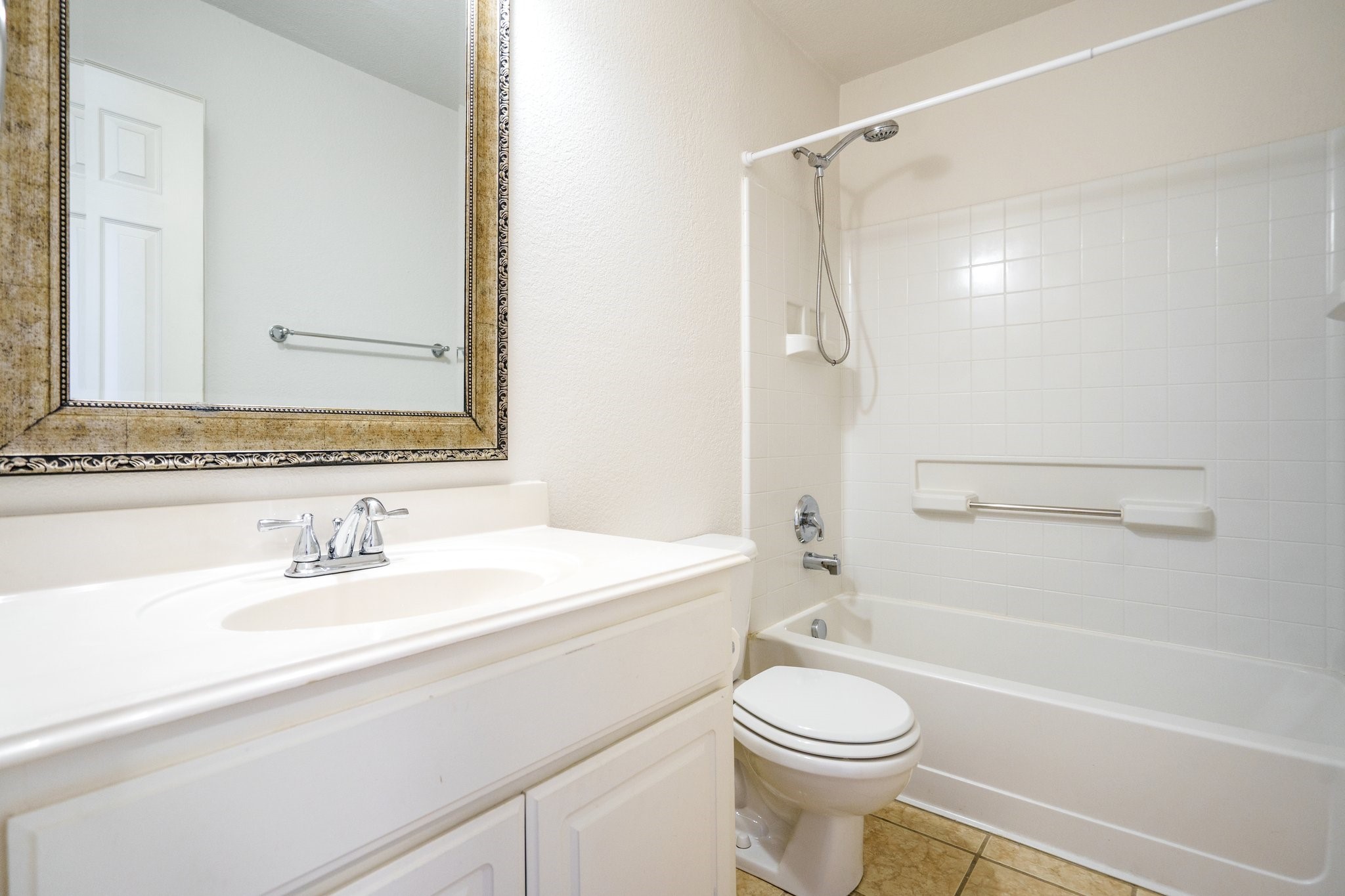 417 Connemara Trail
